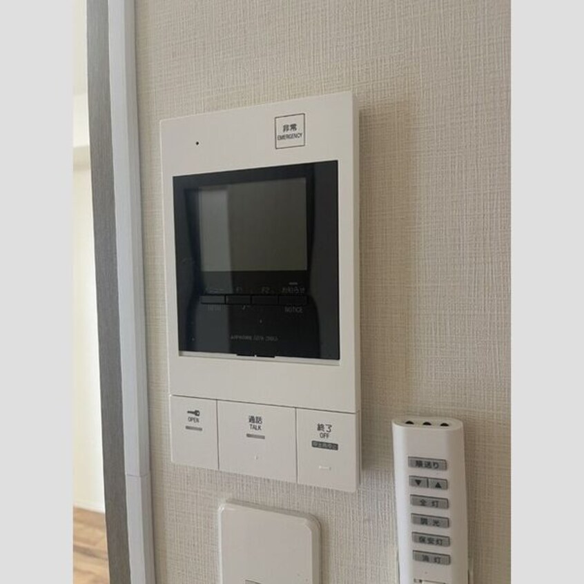 ※写真は同じマンションの違う部屋のものになります。 ロイメント名駅