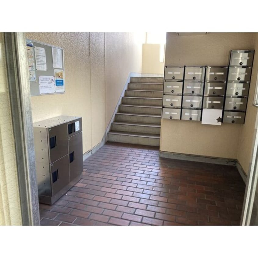  名古屋市営地下鉄鶴舞線/平針駅 徒歩33分 3階 築42年