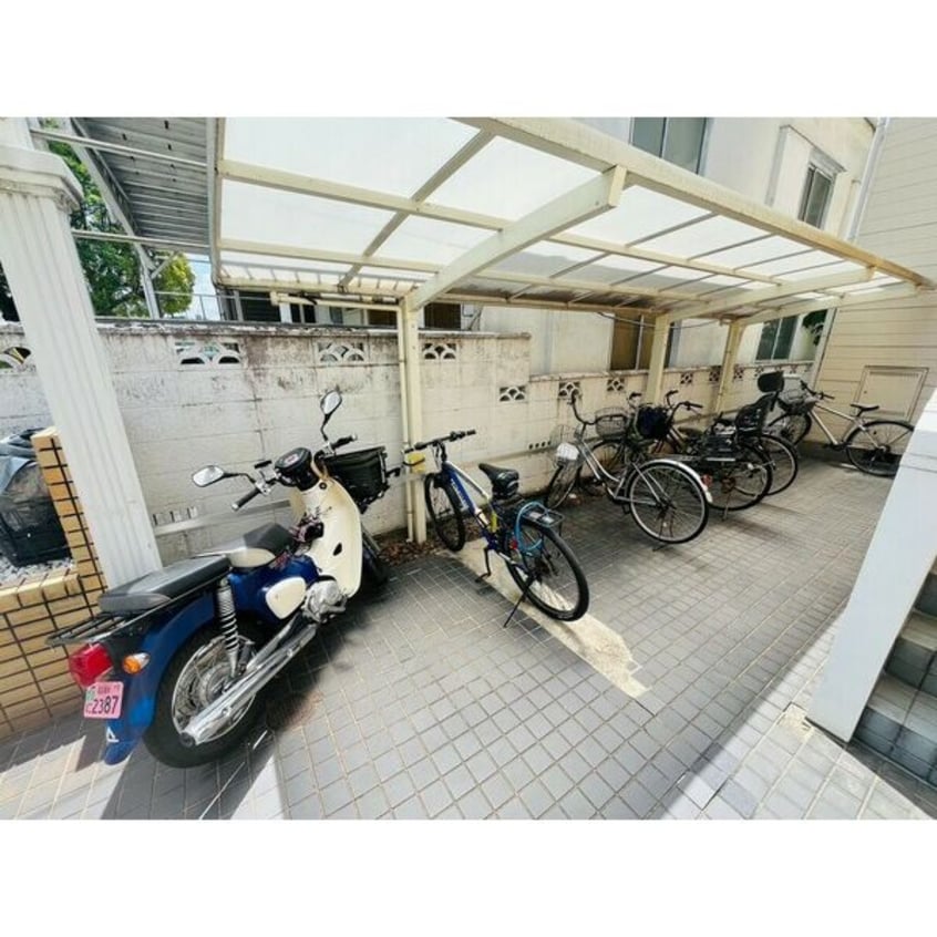  名古屋市営地下鉄名港線/築地口駅 徒歩12分 1階 築36年