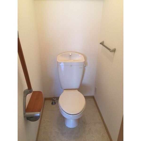  武豊線/亀崎駅 徒歩19分 2階 築20年