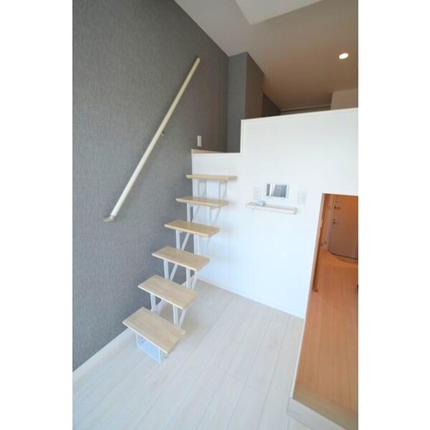  名鉄名古屋本線/呼続駅 徒歩6分 2階 築9年