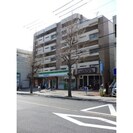 フロント上社の外観