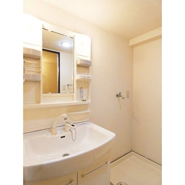  ランドマーク・一社