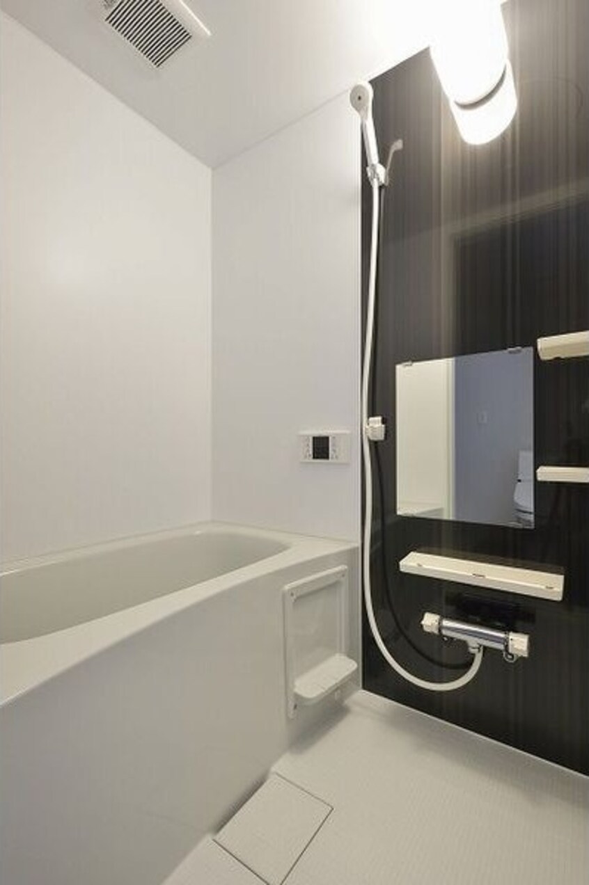  名古屋市営地下鉄名城線/志賀本通駅 徒歩8分 2階 築9年