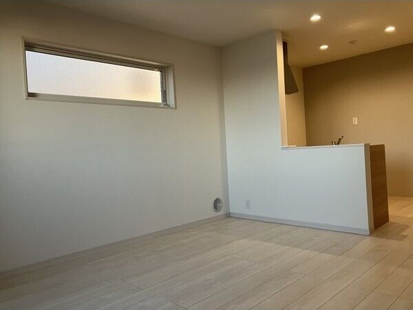  近鉄名古屋線/伏屋駅 徒歩31分 2階 築2年