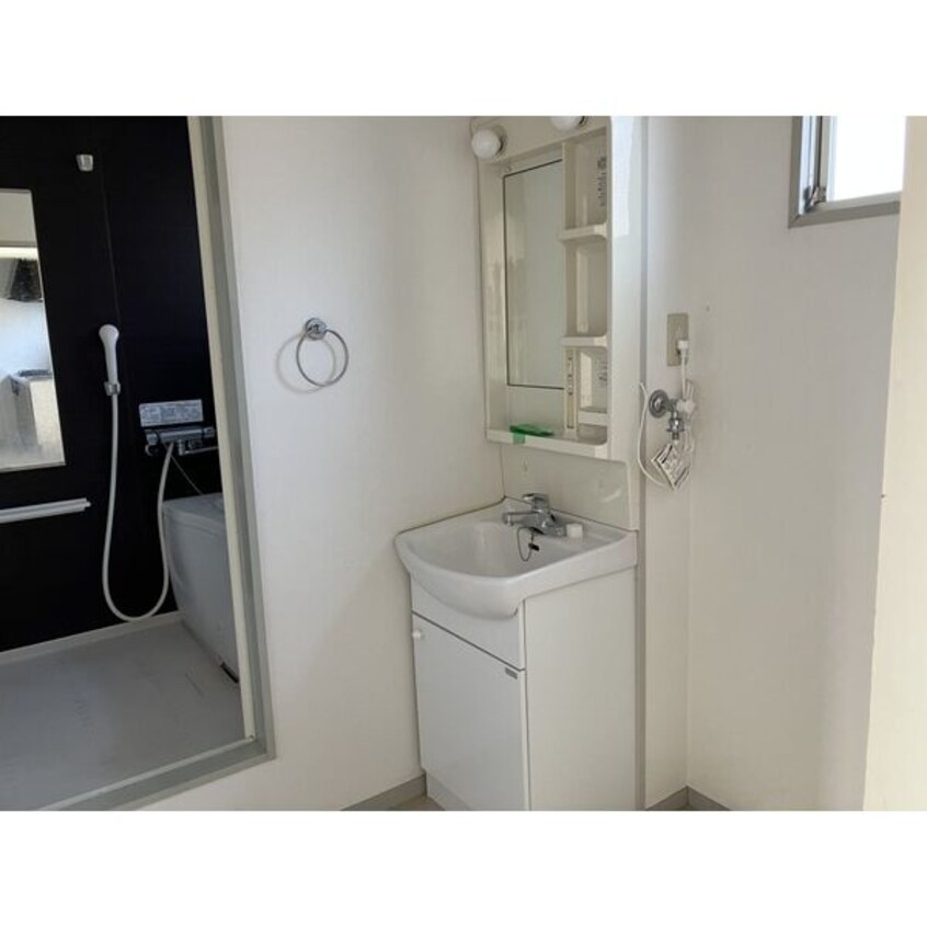  ファミール・エル