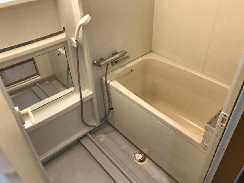 バス／シャワールーム等 エメラルド・ノービレⅠ