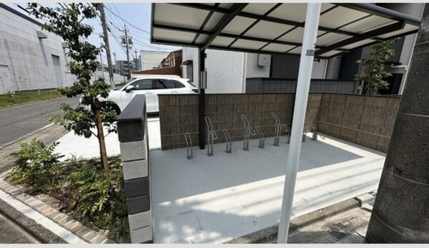  セレスティア京田