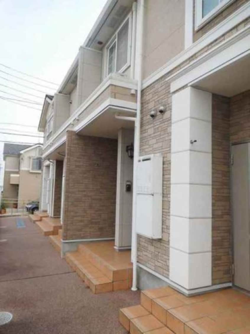 ゆとりのあるエントランスです 名鉄名古屋本線/富士松駅 徒歩12分 1階 築18年