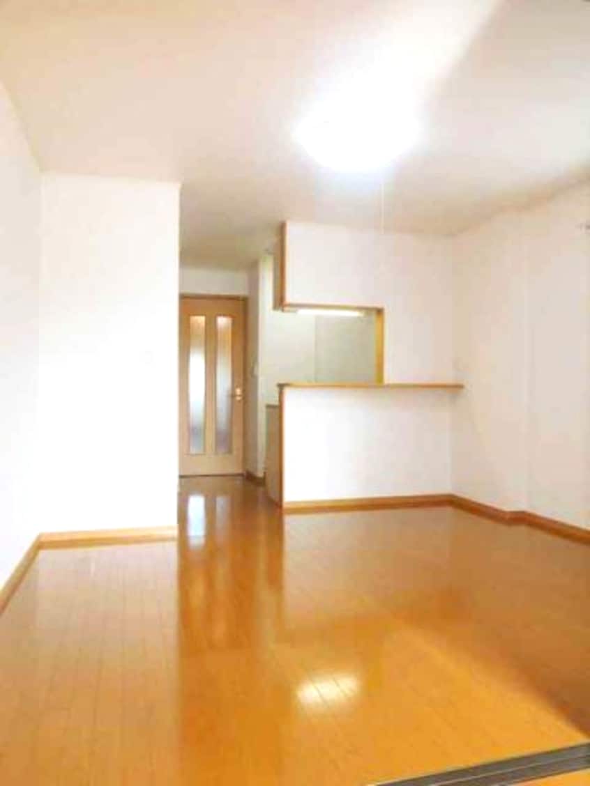 こちらの居間で趣味の時間をお楽しみください 名鉄名古屋本線/富士松駅 徒歩12分 1階 築18年