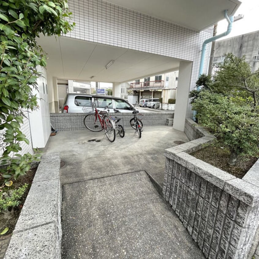  名古屋市営地下鉄東山線/藤が丘駅 徒歩11分 3階 築31年