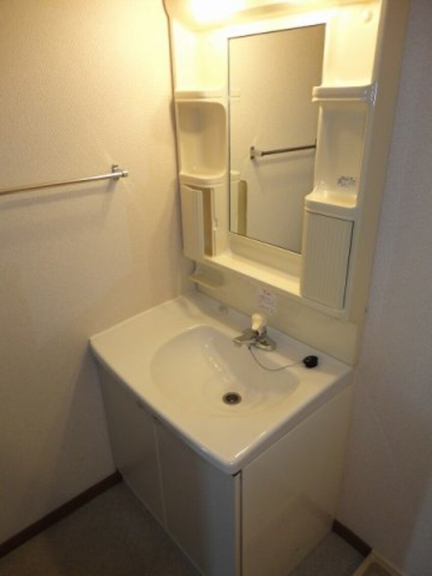  エントピア名和北Ｃ