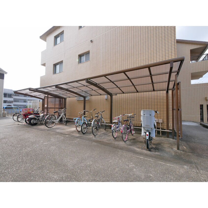  名古屋市営地下鉄桜通線/神沢駅 徒歩9分 1階 築37年