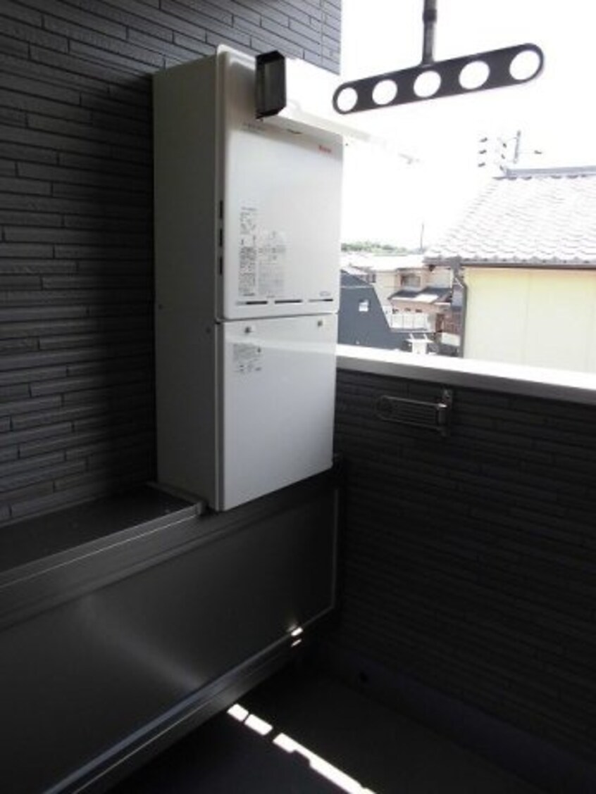  名鉄河和線/青山駅 バス10分ホテルパワーバンク前下車:停歩4分 3階 築5年