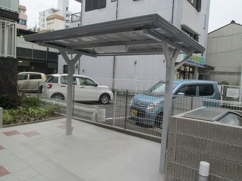  名古屋市営地下鉄東山線/新栄町駅 徒歩12分 3階 築7年