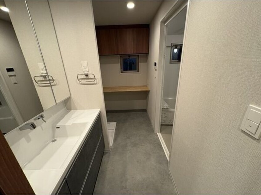  名鉄名古屋本線/二ツ杁駅 徒歩5分 3階 1年未満