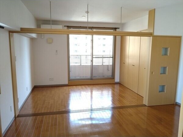  ゴールドヒルズ渡辺