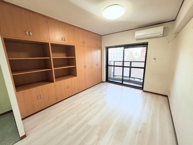  ステューディオ赤門