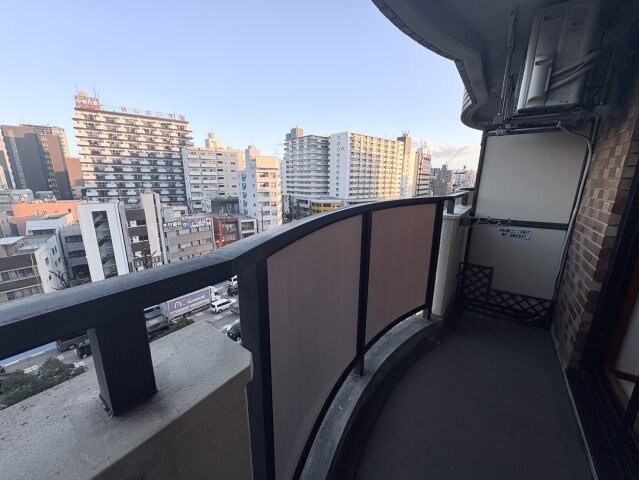  ステューディオ赤門