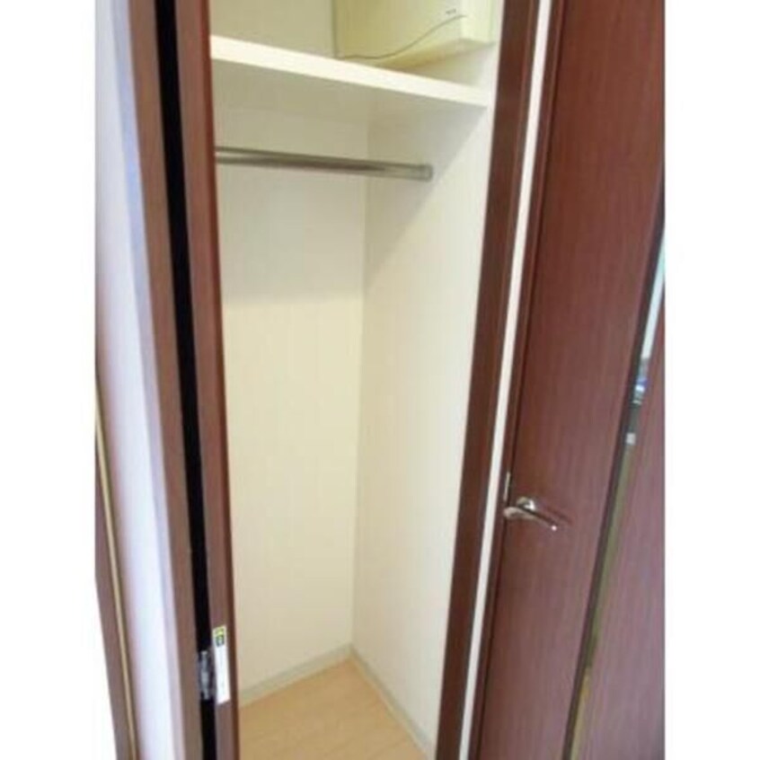 ※写真は同じマンションの違う部屋のものになります。 パークアクシス丸の内