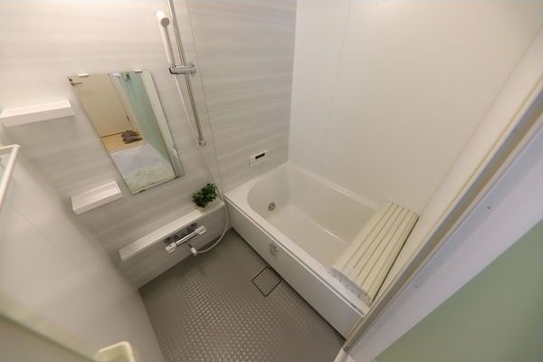 ※写真は同じマンションの違う部屋のものになります。 アンジュ栄