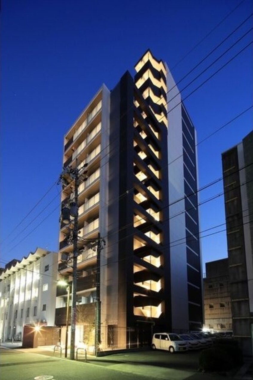  アデグランツ上前津