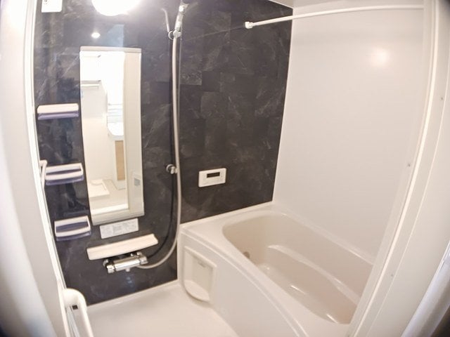 コンパクトで使いやすいお風呂です 名古屋市営地下鉄東山線/本郷駅 バス14分極楽西下車:停歩2分 1階 築5年