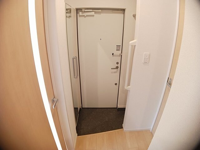 収納もある玄関です 名古屋市営地下鉄東山線/本郷駅 バス14分極楽西下車:停歩2分 1階 築5年