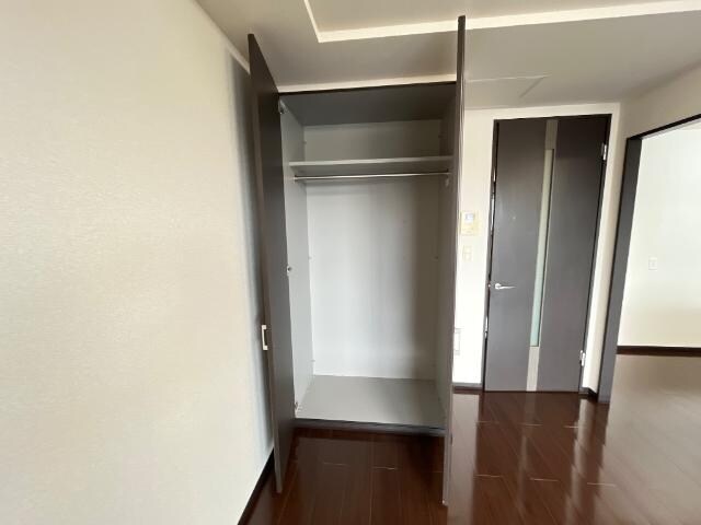 クローゼット ブルーローズ