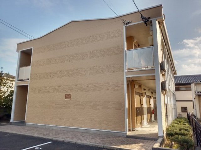 2022年12月に外壁塗装致しました。 レオパレス上名和