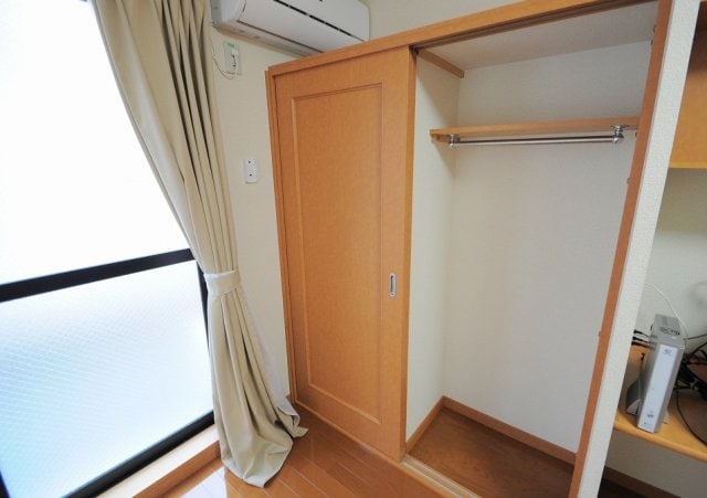  レオパレス上名和