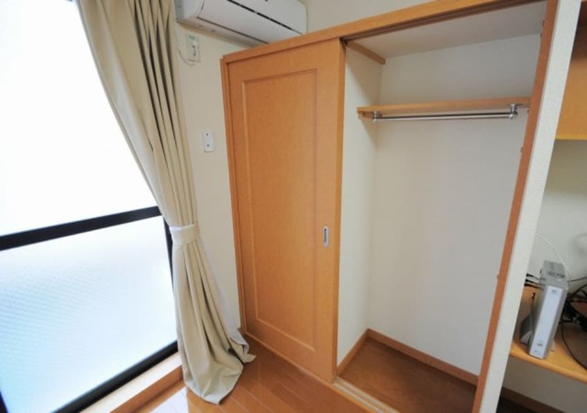  レオパレス上名和