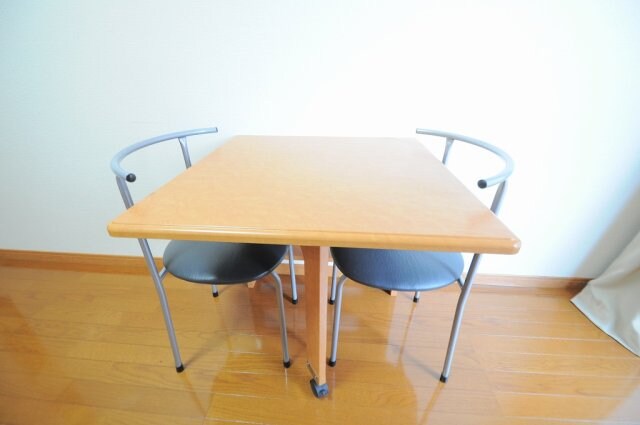  レオパレス上名和