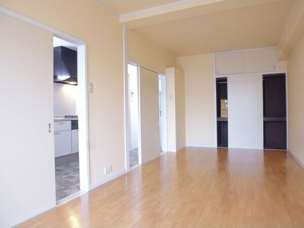  ランドスクエア本陣