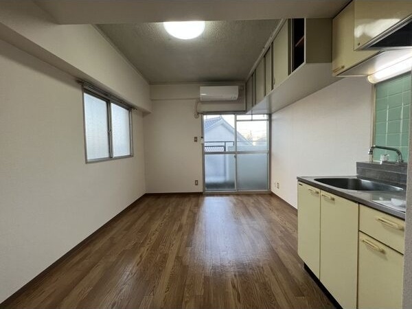  ヴィラカレッジウエスト