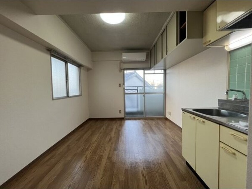  ヴィラカレッジウエスト