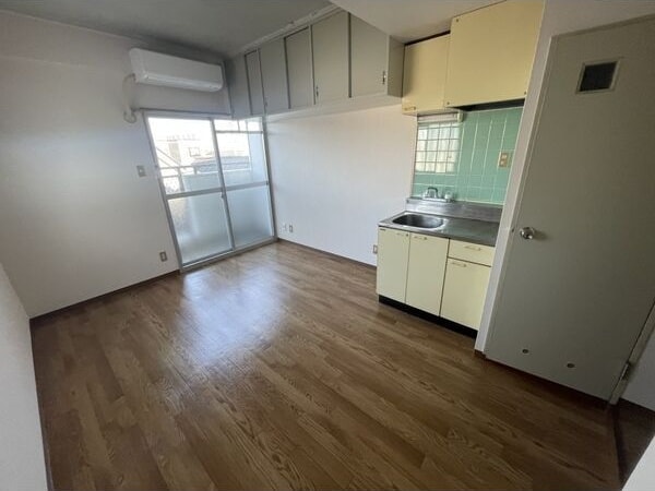  ヴィラカレッジウエスト