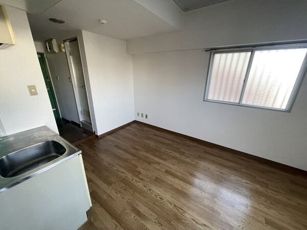  ヴィラカレッジウエスト