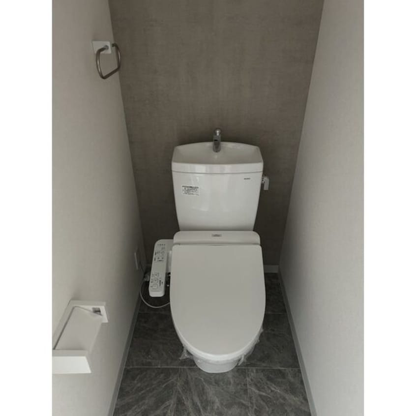 室内写真は別部屋の写真です。 LOROS6