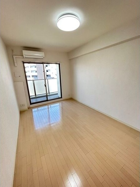  ルクレ新栄レジデンス