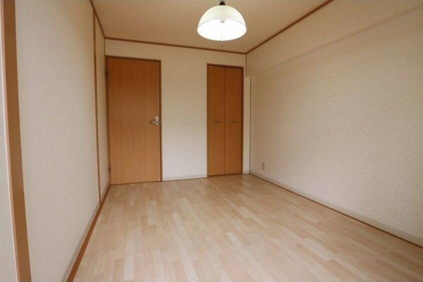 ※写真は同じマンションの違う部屋のものになります。 メゾン武田