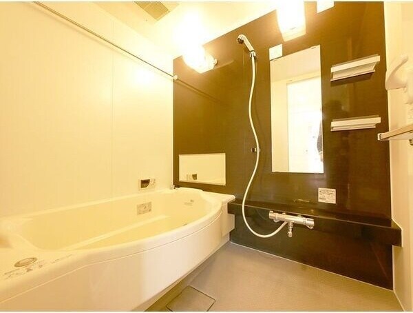 ※写真は同じマンションの違う部屋のものになります。 エルミタージュ新栄