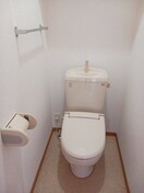 コンパクトで使いやすいトイレです ヴィラージュ