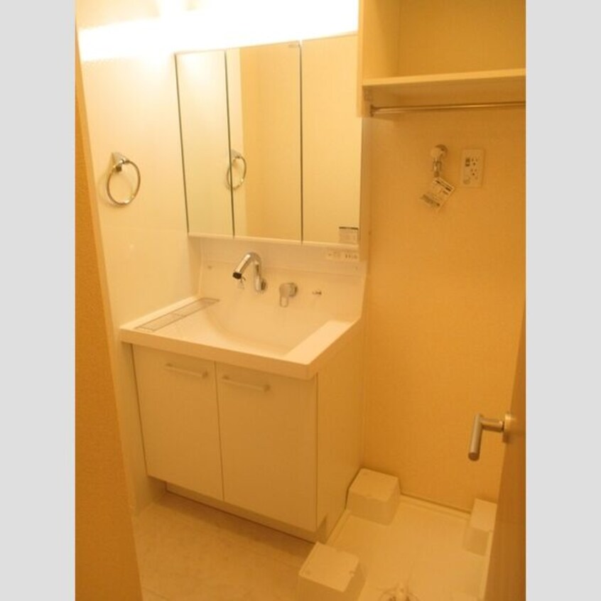  武豊線/東成岩駅 徒歩8分 1階 築4年