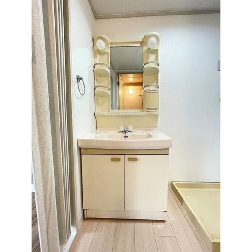  バロワール宝神