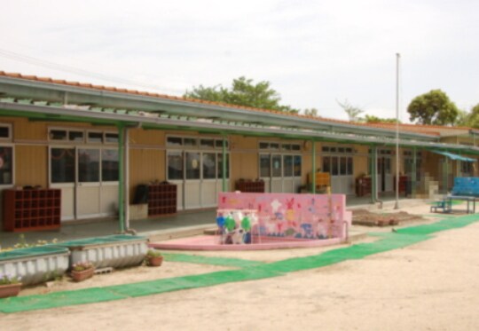 森岡保育園(幼稚園/保育園)まで354m Garage House 森岡　(電動シャッター付ガレージ戸建賃貸)