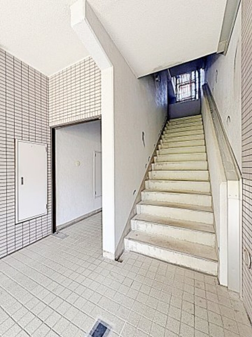  名鉄名古屋本線/本笠寺駅 徒歩16分 1階 築31年