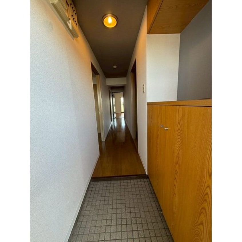  鴻ノ巣ヒルズビル