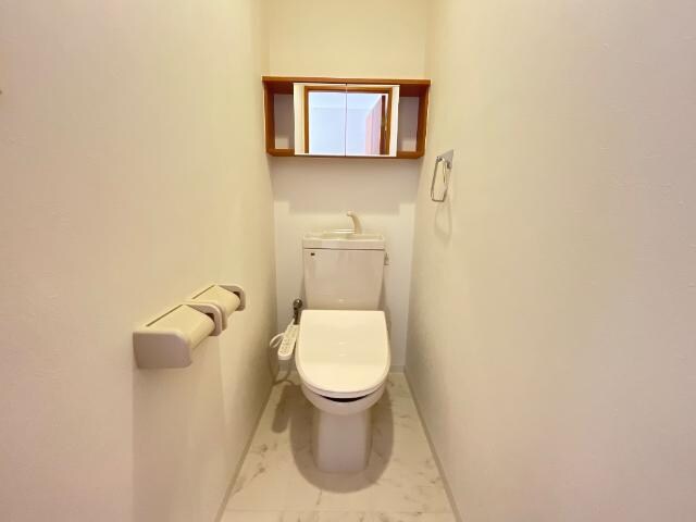 シャワー付トイレ フルール