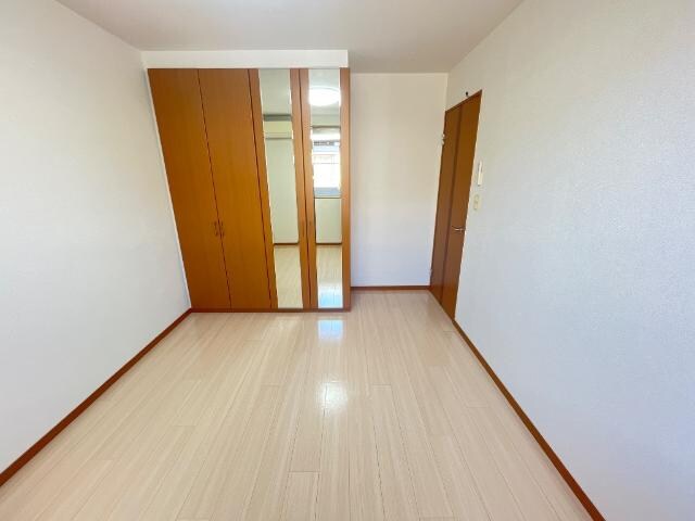 北側洋室 フルール